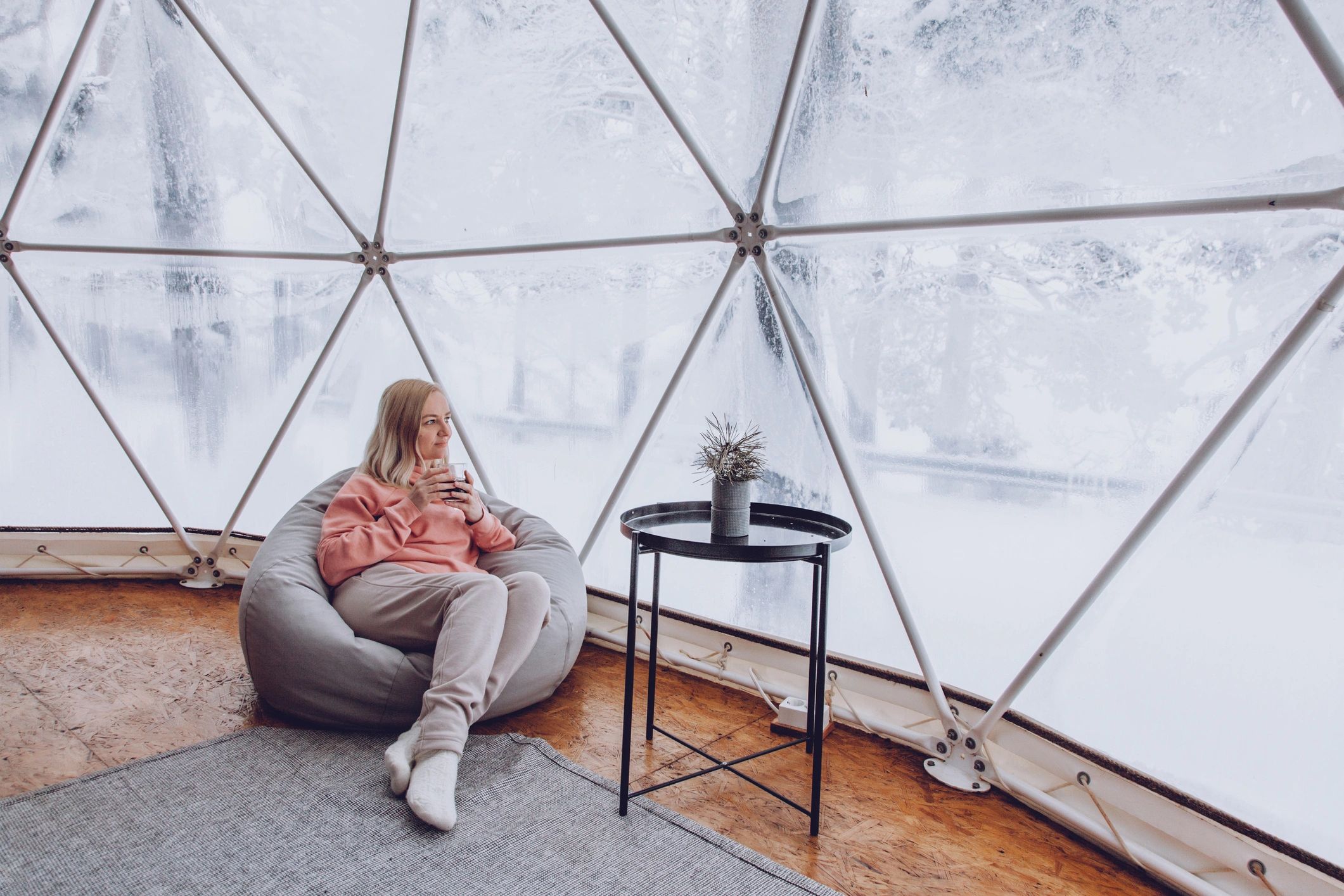 glamping dome interior cozy sustainable
